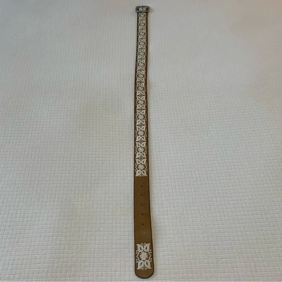 Lucky Brand embroidered leather belt - Picture 6 of 8